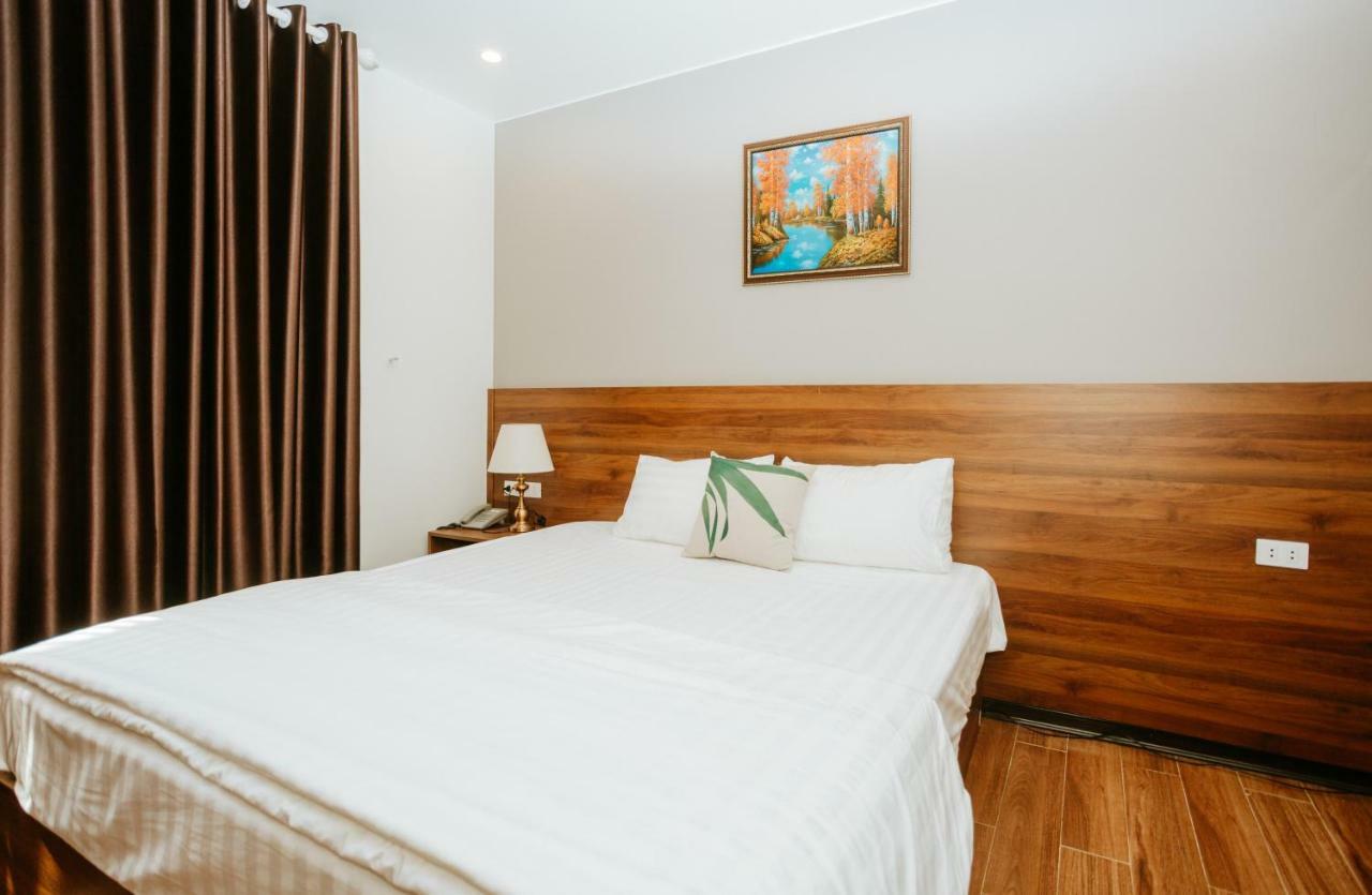 Luxstay Hotel Ha Long Buitenkant foto