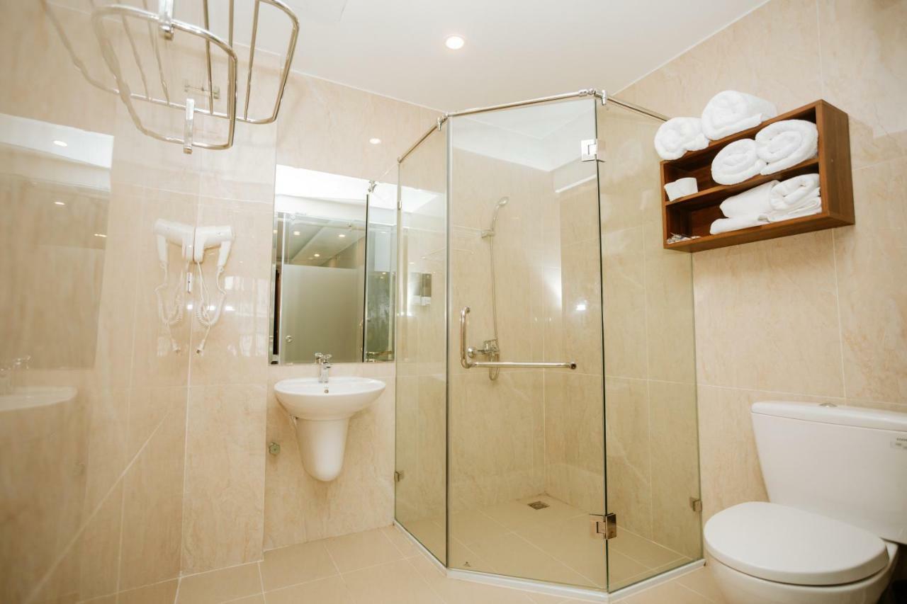 Luxstay Hotel Ha Long Buitenkant foto